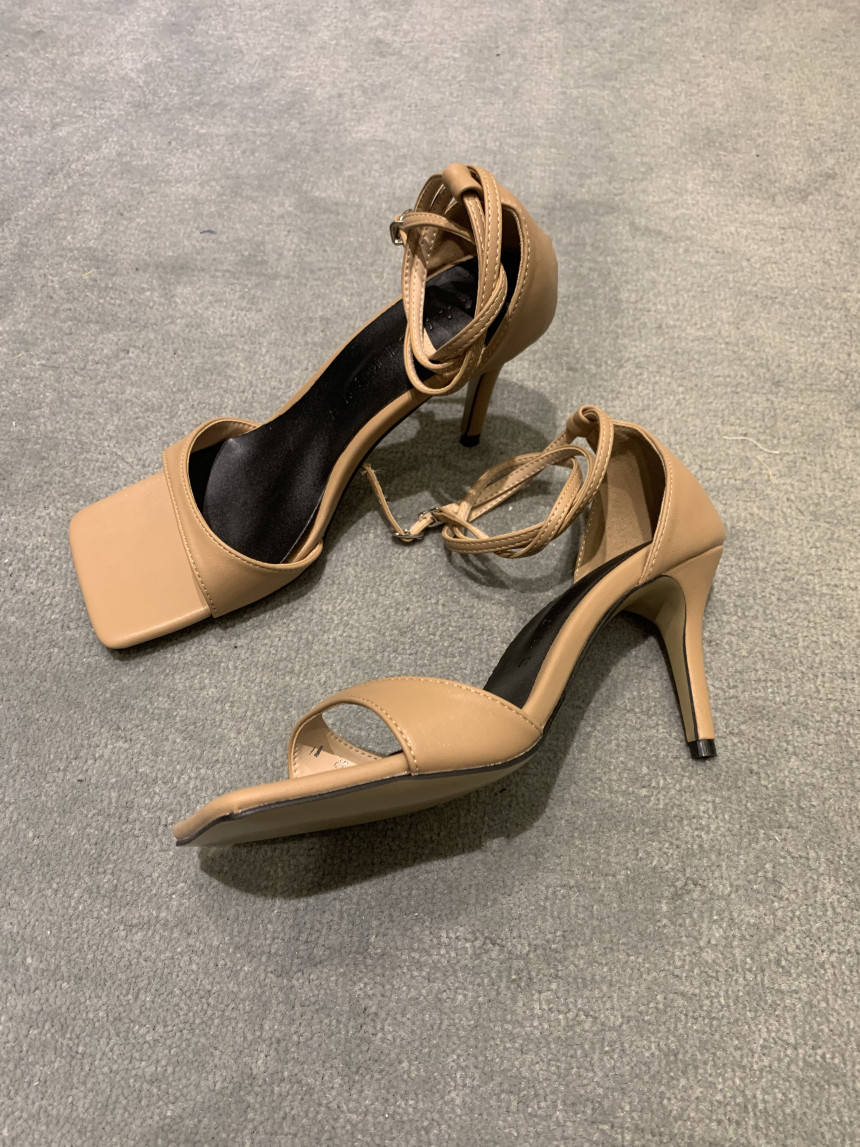 Square Three String Strap Heel